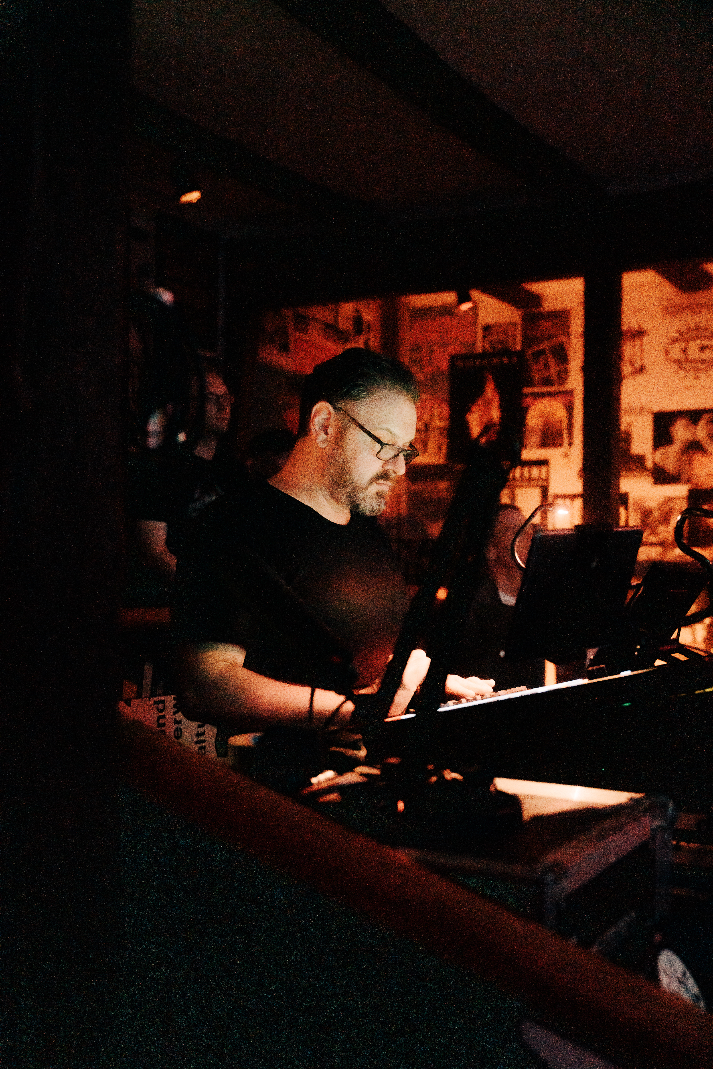 musik im grenzbereich, platenlaase line tsoj